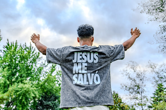 Jesús Me Salvó Heavy T-Shirt